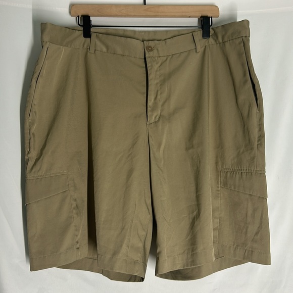 Nike Other - Nike Cargo Dri-Fit shorts size 40